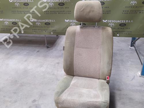 Used Right front seat TOYOTA LAND CRUISER PRADO (_J12_) 3.0 D-4D (KDJ120, KDJ125) (166 hp) 17844661