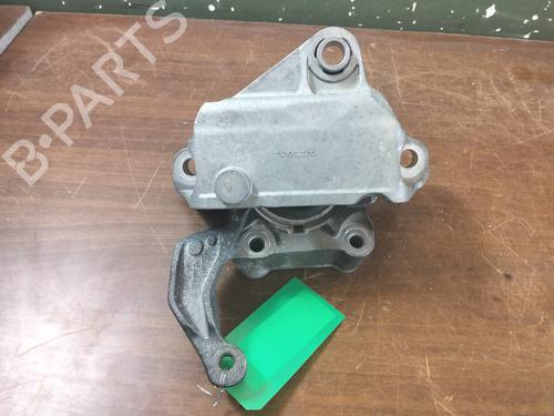 Used Engine mount Engine mount 39428167 39428167