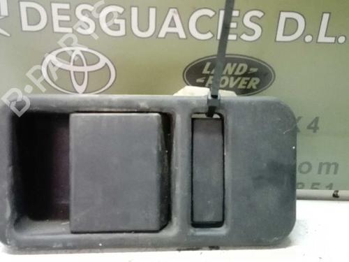 Used Front right interior door handle IVECO DAILY III Van 35 S 13 V,35 C 13 V (125 hp) 18681572