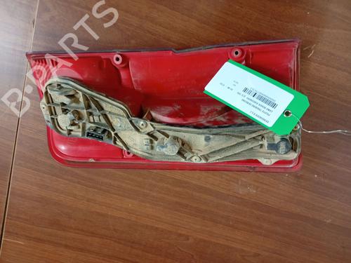 Used Right taillight Right taillight LAND ROVER DISCOVERY II (L318) 2.5 Td5 4x4 (139 hp) 33290139 33290139