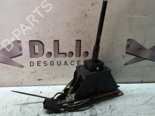 Used Gear lever MITSUBISHI PAJERO III (V7_W, V6_W) 3.2 Di-D (V68W, V78W) (165 hp) 17847428
