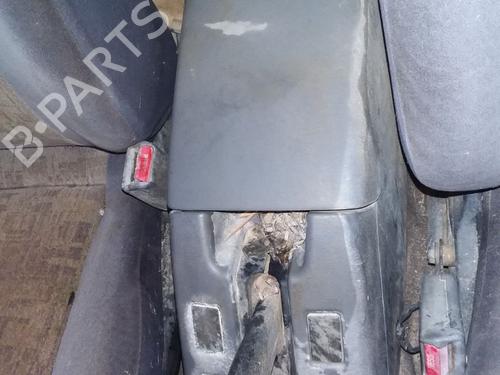 Armlene NISSAN PICK UP (D22) 2.5 TD 4WD (103 hp) 32033525