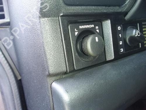 Used Mirror switch LAND ROVER DISCOVERY II (L318) 2.5 Td5 4x4 (139 hp) 26005078