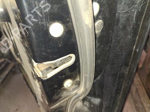 Used Front right lock LAND ROVER RANGE ROVER III (L322) 3.6 D 4x4 (272 hp) 18510659