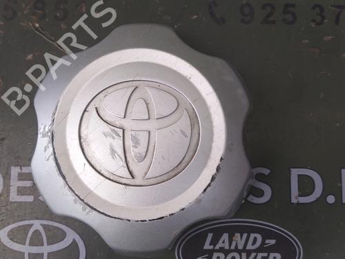 Used Hub cap TOYOTA HILUX VII Pickup (_N1_, _N2_, _N3_) 2.5 D-4D 4WD (KUN25) (144 hp) 25816788