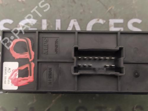 Right front window switch NISSAN JUKE (F15) 1.5 dCi | BP17853367I26 