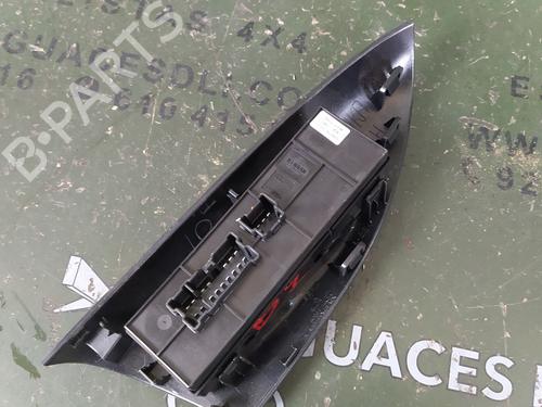 Left front window switch NISSAN JUKE (F15) 1.5 dCi | BP17853368I27 
