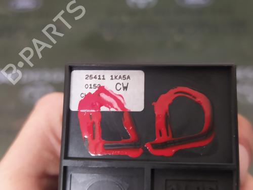 Right front window switch NISSAN JUKE (F15) 1.5 dCi | BP17853367I26 