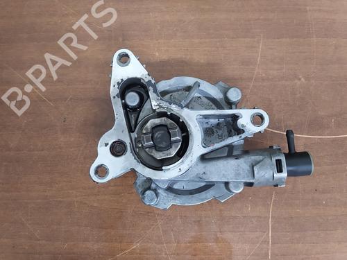 Used Vacuum pump NISSAN X-TRAIL II (T31) [2007-2018]  26122321