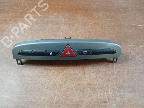 Bouton de warning PEUGEOT 308 I (4A_, 4C_) [2007-2016]  31155985