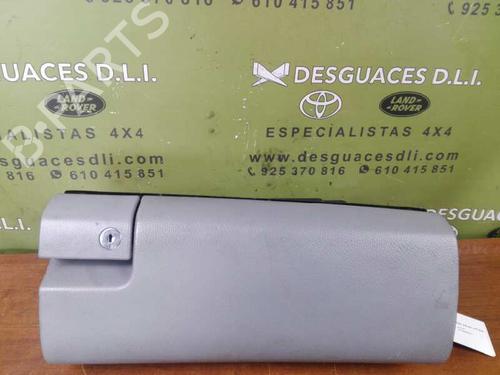 Used Glove box MERCEDES-BENZ E-CLASS (W210) E 270 CDI (210.016) (170 hp) 17849367