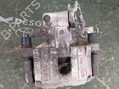 Venstre bremsekaliber bag TOYOTA YARIS (_P13_) 1.5 Hybrid (NHP130_) (101 hp) 17851731