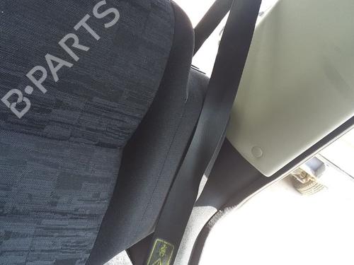 Used Rear left seatbelt LAND ROVER DISCOVERY II (L318) 2.5 Td5 4x4 (139 hp) 26005105