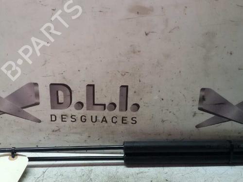 Used Tailgate lift support RENAULT MEGANE I Classic (LA0/1_) 1.6 16V (LA00, LA04, LA0B, LA11, LA16, LA19, LA1J, LA1K,... (107 hp) 17847232