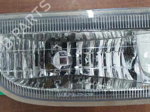 Used Left front fog light Left front fog light TOYOTA LAND CRUISER 100 (_J1_) 4.2 TD (HDJ100_, HDJ100) (204 hp) 36387257 36387257
