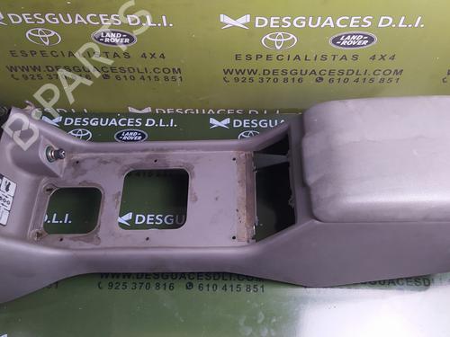 Armrest / Center console LAND ROVER DISCOVERY II (L318) 2.5 Td5 4x4 | BP17850642I20 