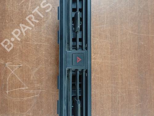 Used Air vent SEAT ARONA (KJ7, KJP) 1.0 TSI (116 hp) 30314121