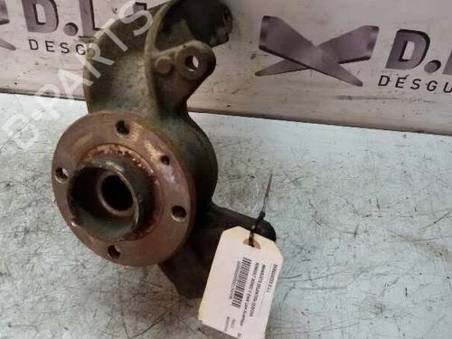 Used Right front steering knuckle RENAULT SCÉNIC II (JM0/1_) 1.9 dCi (JM0G, JM12, JM1G, JM2C) (120 hp) 17844786