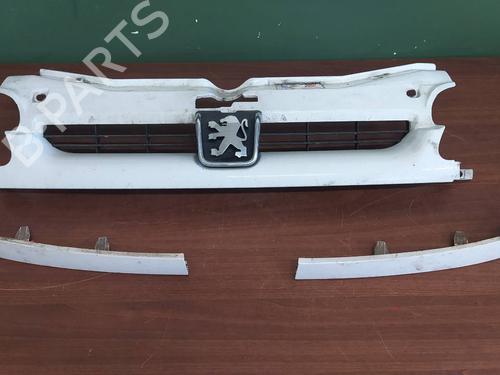 Used Grille PEUGEOT PARTNER Box Body/MPV (5_, G_) [1996-2025]  23884370