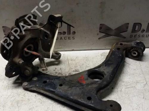 Used Right front steering knuckle OPEL ASTRA G Saloon (T98) 2.0 DI (F69) (82 hp) 17855795
