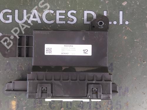 Used Electronic module TOYOTA C-HR (_X1_) 1.8 Hybrid (ZYX10_, ZYX11_, ZYX10R, ZYX11R) (122 hp) 17852685