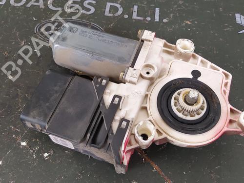 Used Right rear window motor SEAT LEON (1M1) [1999-2006]  18063792