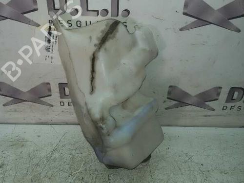 Used Windscreen washer tank RENAULT CLIO III (BR0/1, CR0/1) 1.5 dCi (C/BR0G, C/BR1G) (68 hp) 17840661