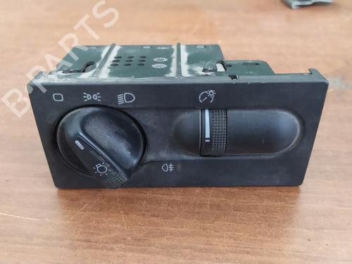 Used Headlight switch VW VENTO (1H2) [1991-1998]  25846607