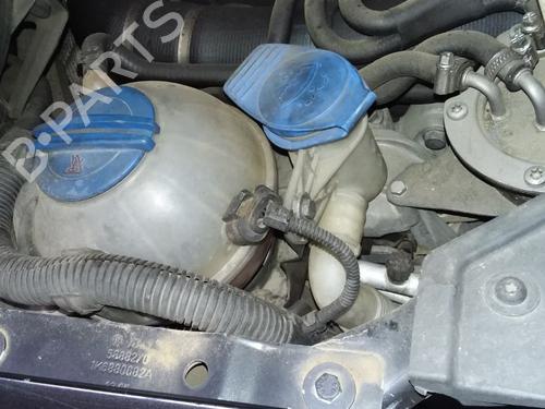 Used Windscreen washer tank VW GOLF V (1K1) [2003-2010]  26033804