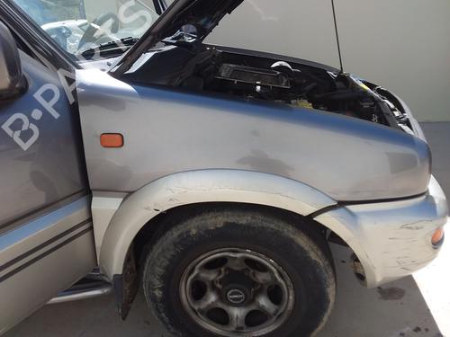 Used Right front fenders NISSAN TERRANO II (R20) 2.7 TDi 4WD (125 hp) 26140842
