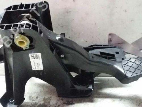 Used Clutch pedal AUDI A3 Sportback (8VA, 8VF) 1.6 TDI (110 hp) 17847046