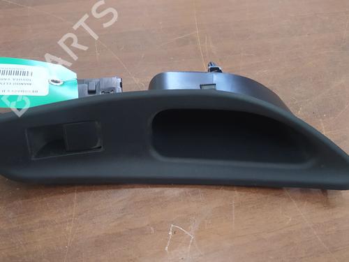 Comutador vidro trás esquerdo Comutador vidro trás esquerdo TOYOTA YARIS CROSS (MXP_) [2020-2026] 36558042 36558042