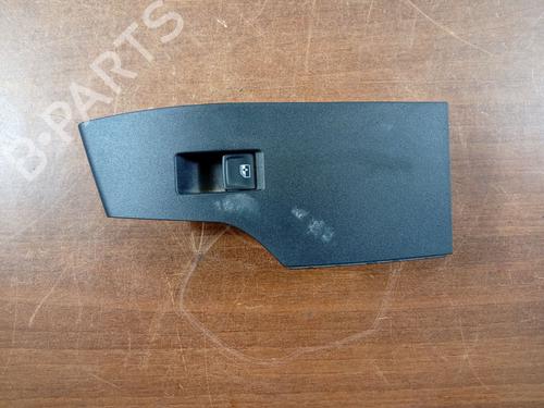 Used Right front window switch SEAT ARONA (KJ7, KJP) 1.0 TSI (116 hp) 30294039