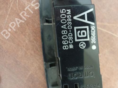 Used Right front window switch Right front window switch MITSUBISHI PAJERO III (V7_W, V6_W) [1999-2007] 33243190 33243190