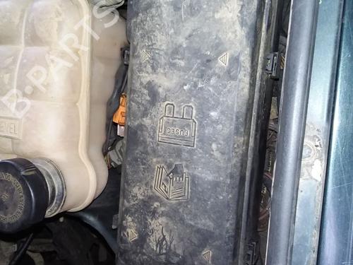 Used Fuse box Fuse box LAND ROVER DISCOVERY II (L318) 2.5 Td5 4x4 (139 hp) 34555438 34555438