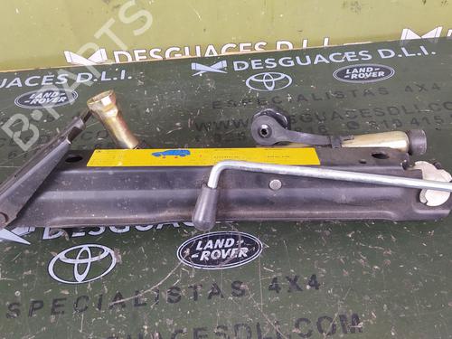 Used Jack Kit MERCEDES-BENZ M-CLASS (W163) ML 270 CDI (163.113) (163 hp) 17840119