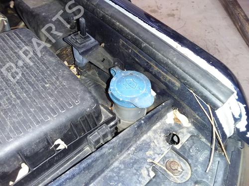windscreen-washer-tank-land-rover-discovery-ii-l318-1998-1999-2000-2001-2002-2003-2004-34613158 main image