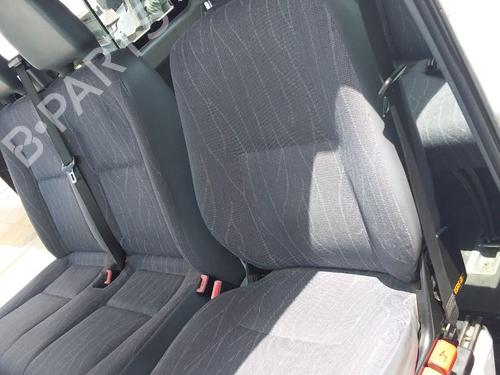 Used Left front seat MERCEDES-BENZ SPRINTER 3-t Bus (B903) 313 CDI (903.671, 903.672) (129 hp) 27878407
