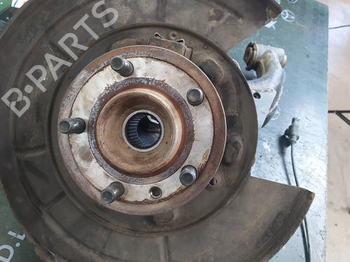 Left rear steering knuckle LAND ROVER RANGE ROVER SPORT I (L320) 2.7 D 4x4 | BP18145986M27 