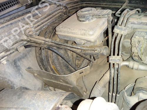 Used Brake master cylinder Brake master cylinder LAND ROVER DISCOVERY II (L318) 2.5 Td5 4x4 (139 hp) 34555428 34555428