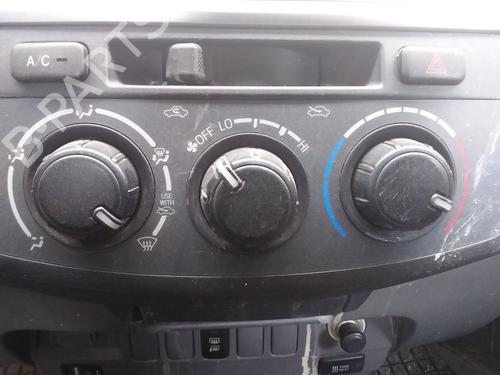 Used Heater matrix box TOYOTA HILUX VII Pickup (_N1_, _N2_, _N3_) [2004-2016]  27310262
