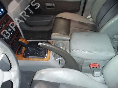 Used Armrest / Center console JEEP GRAND CHEROKEE III (WH, WK) [2004-2011]  30729797