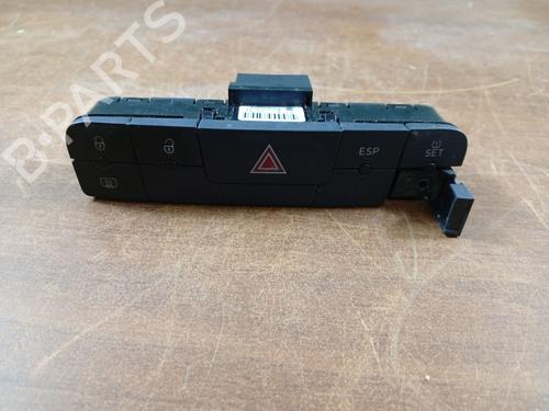 Used Warning switch SEAT IBIZA IV (6J5, 6P1) [2008-2017]  30697641