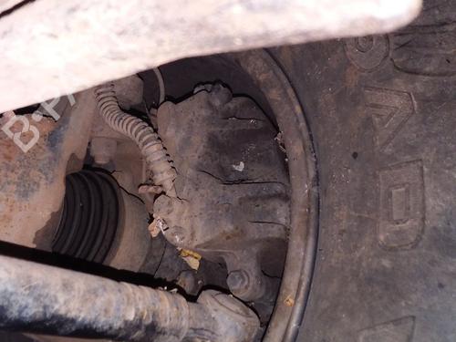 Used Left front brake caliper Left front brake caliper LAND ROVER DISCOVERY II (L318) 2.5 Td5 4x4 (139 hp) 34613723 34613723