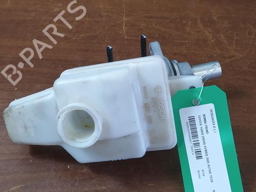 brake-master-cylinder-toyota-yaris-cross-mxp_-2020-27592355 main image