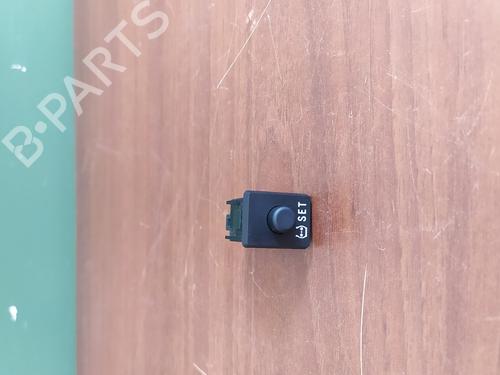 Used Switch TOYOTA YARIS (_P13_) 1.5 Hybrid (NHP130_) (101 hp) 22520989