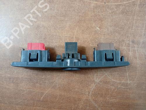 Pulsante luci di emergenza RENAULT CLIO II (BB_, CB_) | BP31036961I22