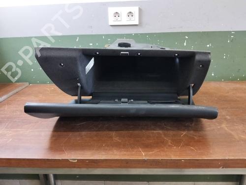 Used Glove box Glove box 39069989 39069989
