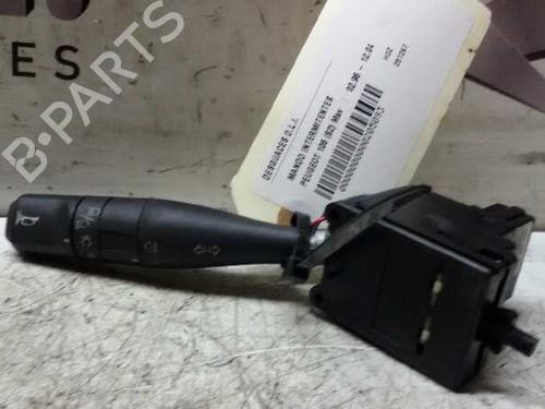 Used Steering column stalk PEUGEOT 106 II (1A_, 1C_) 1.1 i (60 hp) 17845482