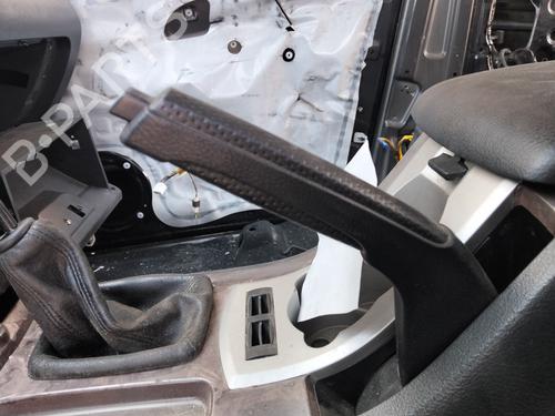hand-brake-ssangyong-rexton-rexton-ii-gab_-2002-37723957 main image